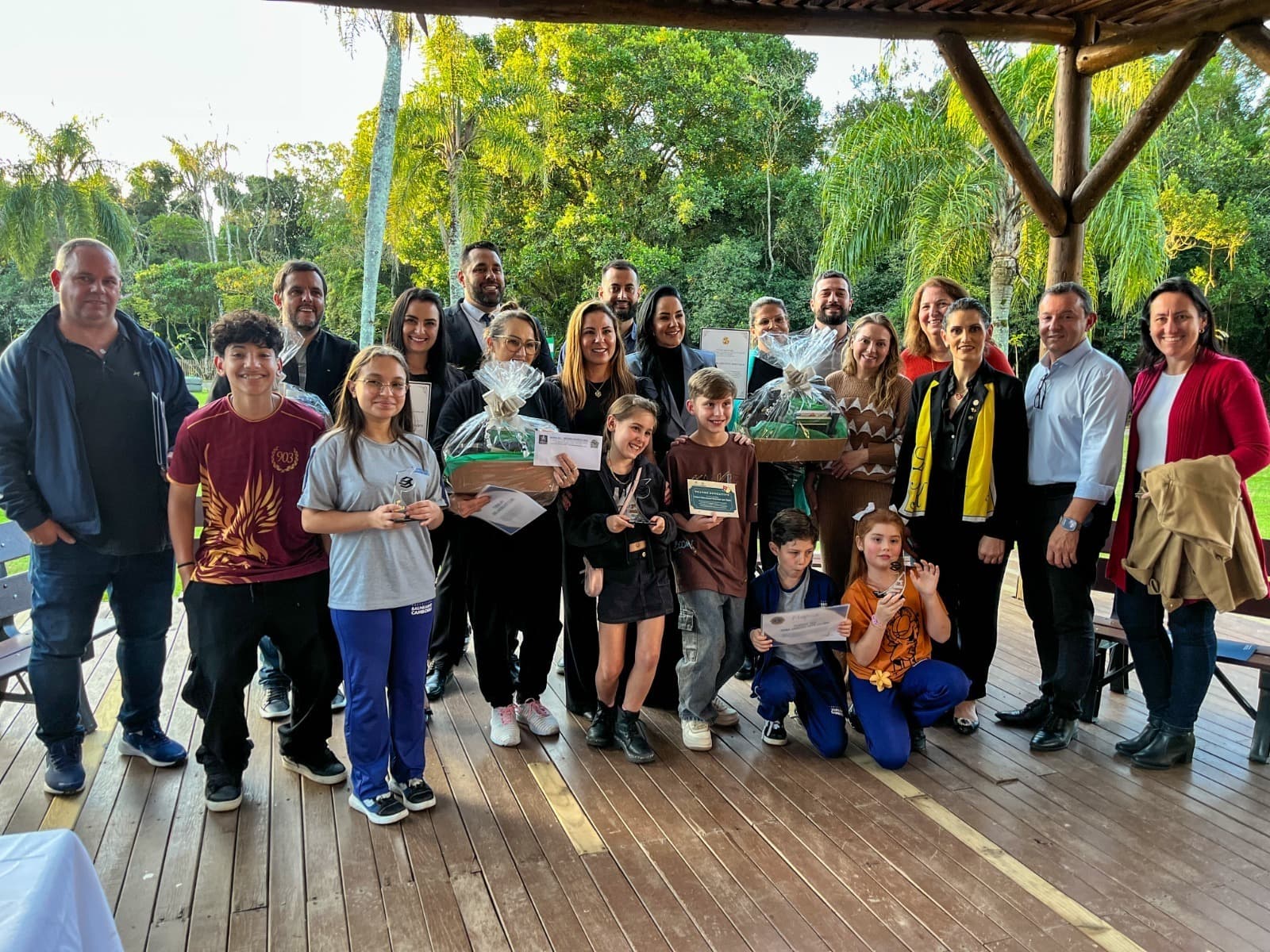 Balneário Camboriú: Centros Educacionais Municipais iniciam gincana de arrecadação de tampinhas