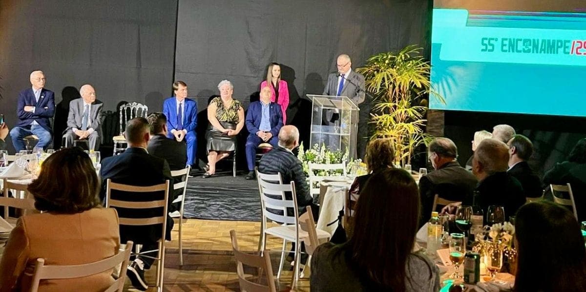 Reforma Tributária e IA em Foco: Congresso Debate Futuro das Micro e Pequenas Empresas em SC
