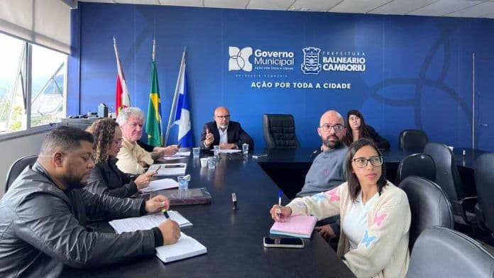 Comitê da Educação de Balneário Camboriú se reúne para debater ações, obras e pautas do magistério - Página 3 - Notícias de Balneário Camboriú