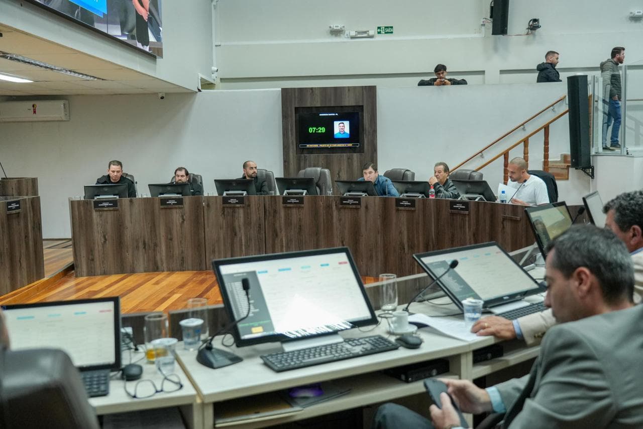 Saúde em Foco: Câmara de Balneário Camboriú Aprova Projetos de Prevenção e Assistência Especializada
