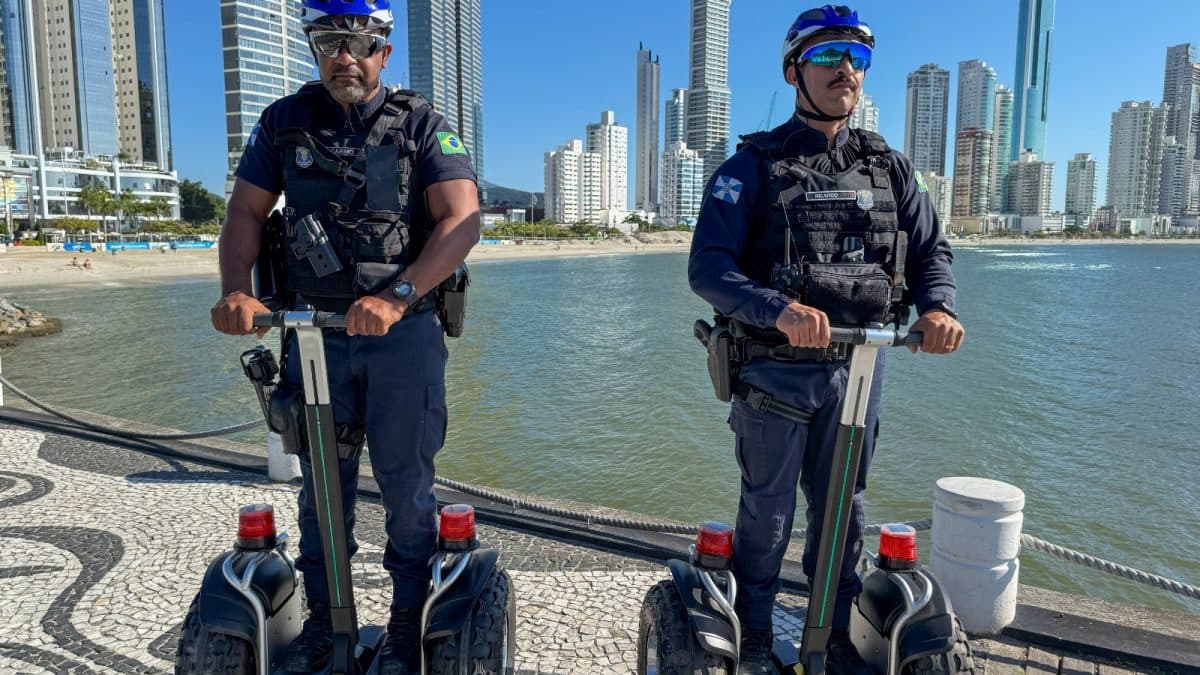Guarda Municipal de Balneário Camboriú é a primeira força do país a usar óculos com IA da Meta
