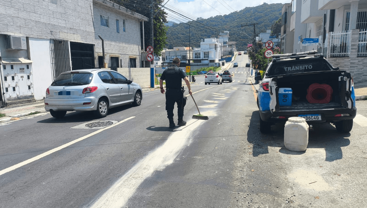 Derramamento de óleo nas vias já atinge 33% do total de 2025 em Balneário Camboriú - Visor Notícias