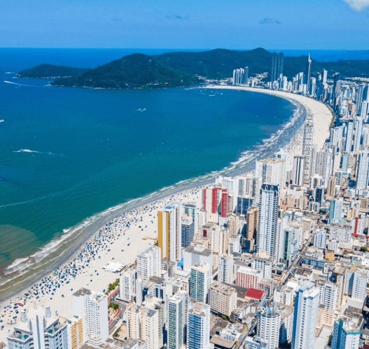 Contratações no comércio avançam em Balneário Camboriú e indicam novo crescimento - Visor Notícias